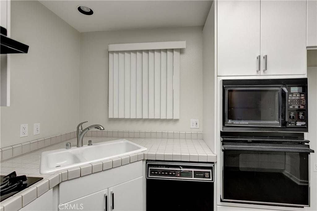 Studio City, CA 91604,4326 Babcock AVE #104