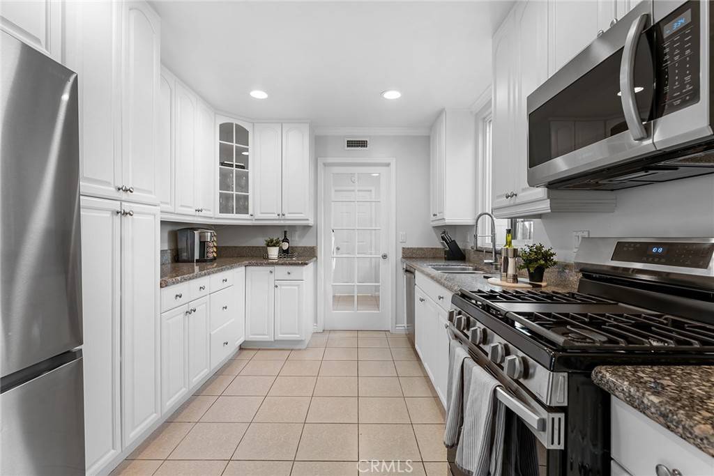 Lake Balboa, CA 91406,6406 Aldea AVE