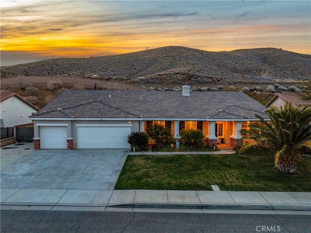 40467 Tiger WAY, Palmdale, CA 93551