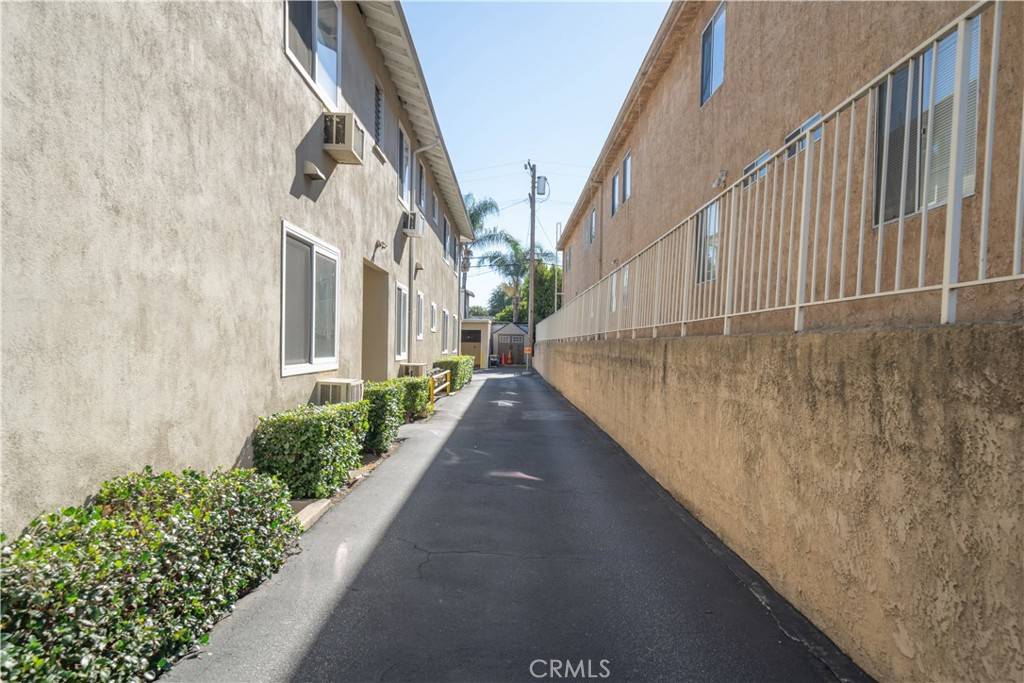 Burbank, CA 91506,360 W Alameda AVE