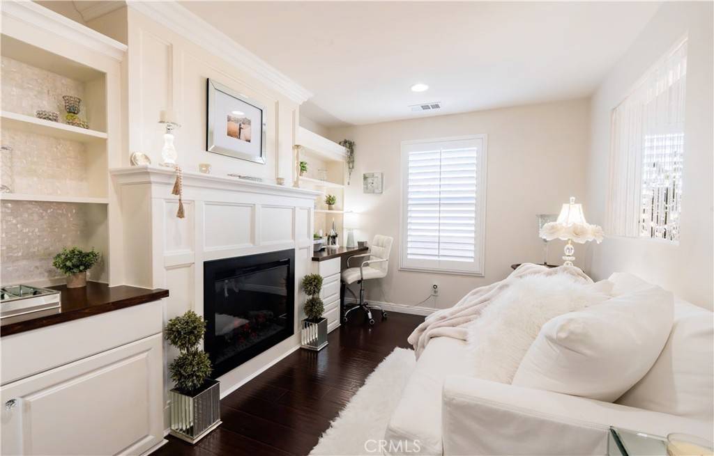 Lancaster, CA 93535,3525 E Ave J-3