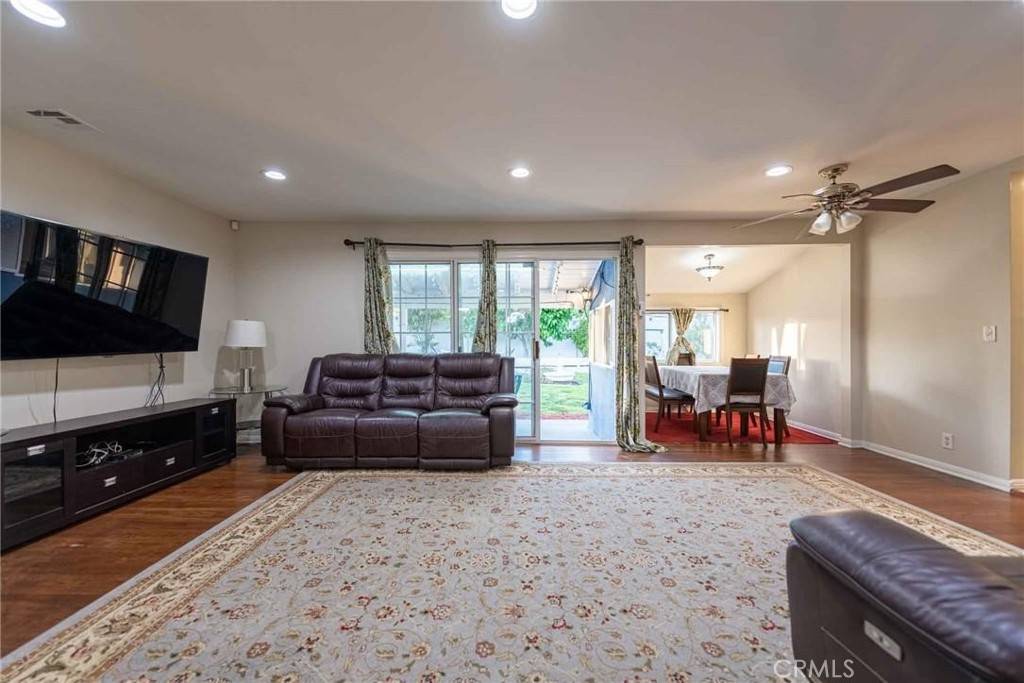 Northridge, CA 91343,16725 Superior ST