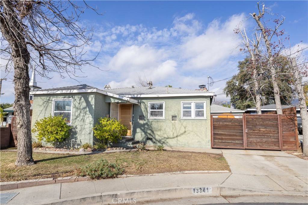 Sylmar, CA 91342,13341 Aztec AVE