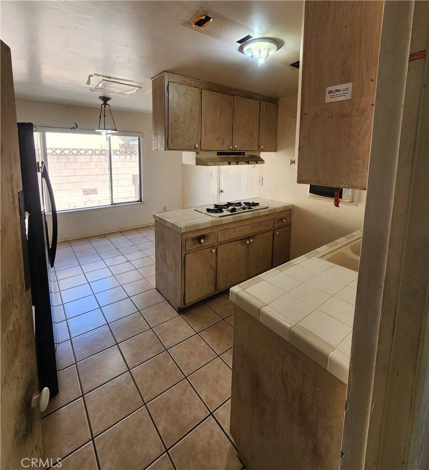 Sylmar, CA 91342,12679 Lazard Street