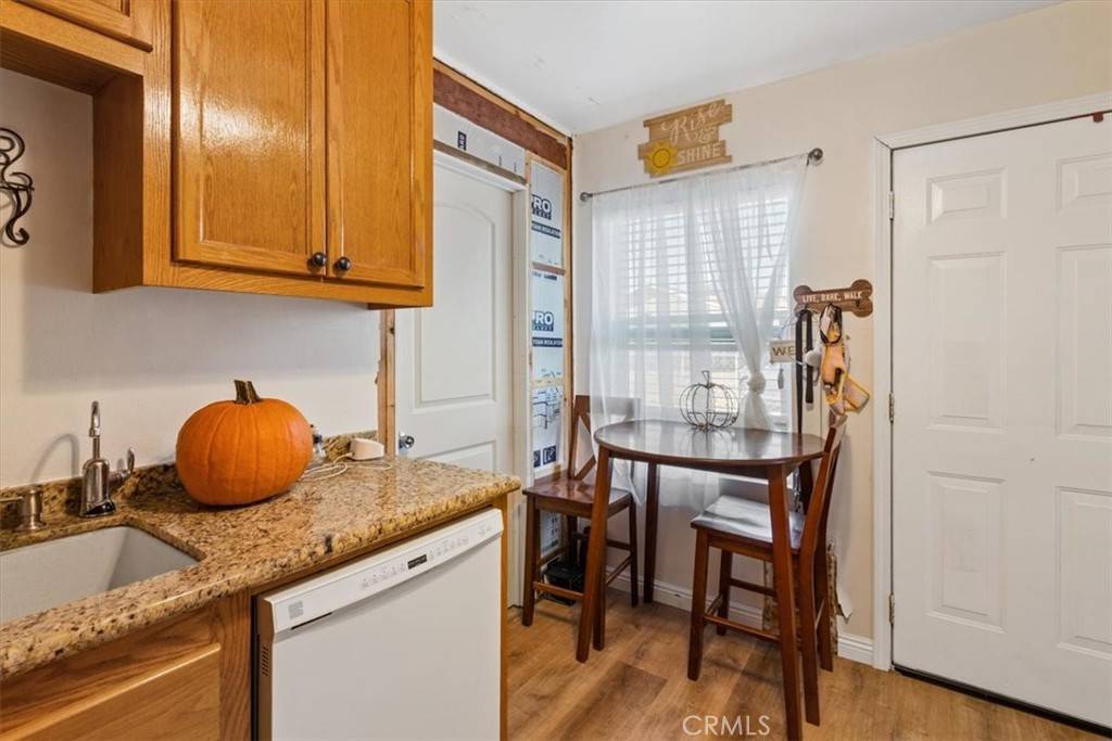 Rosamond, CA 93560,2911 Laurel