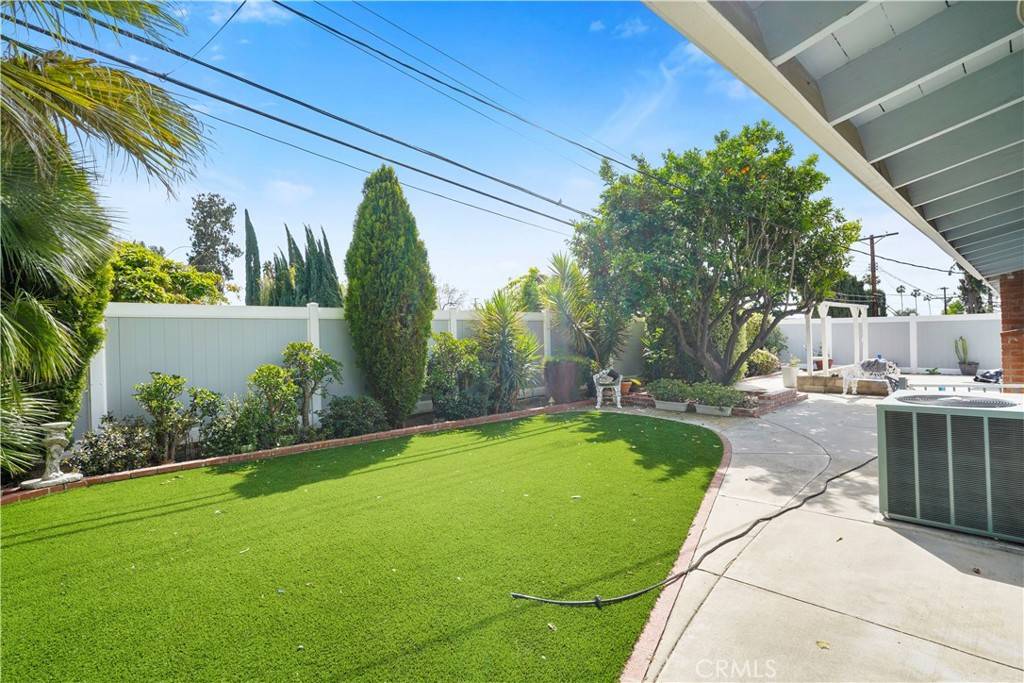 Woodland Hills, CA 91367,20708 Martha ST