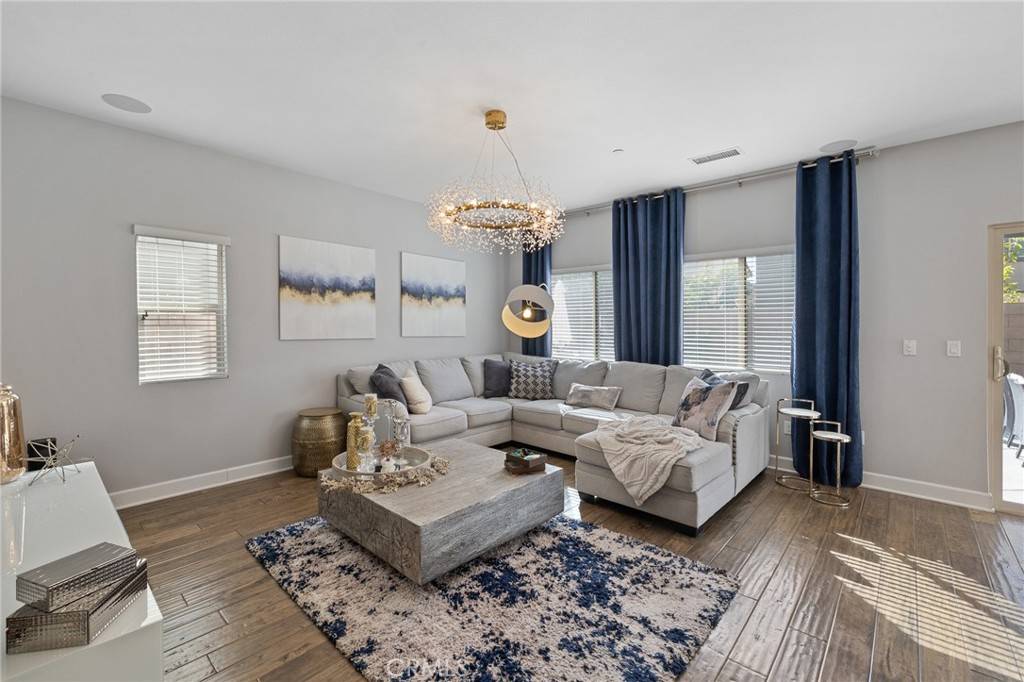 Moorpark, CA 93021,7059 Bergamot AVE