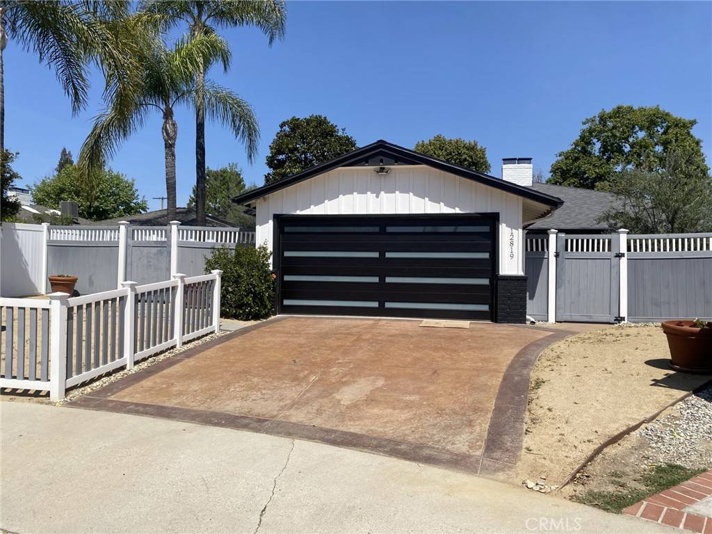 12819 Morrison ST, Valley Village, CA 91607