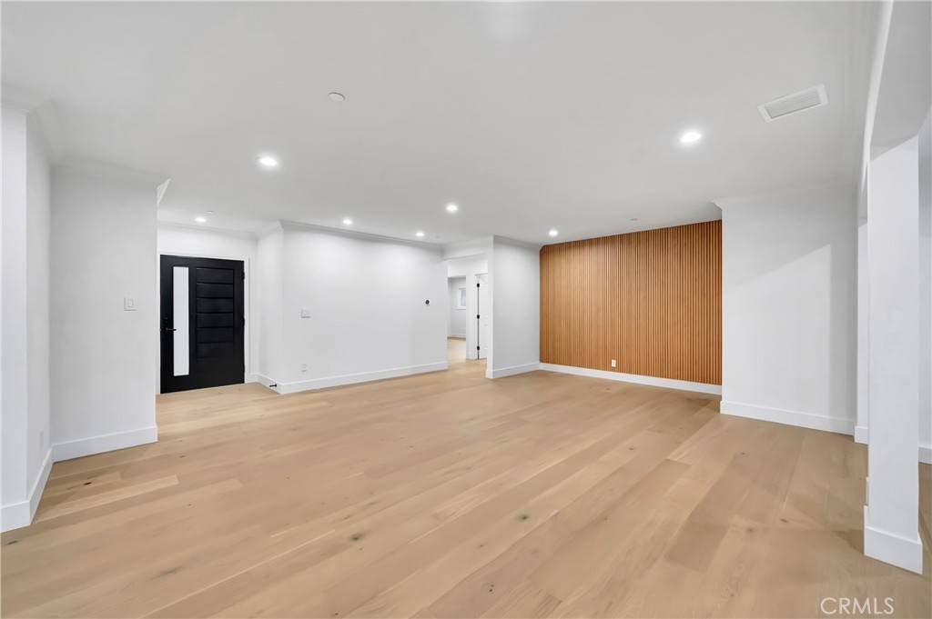 Sherman Oaks, CA 91423,4637 Nagle AVE