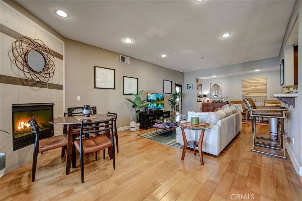 North Hollywood, CA 91601,4805 Bellflower AVE #205
