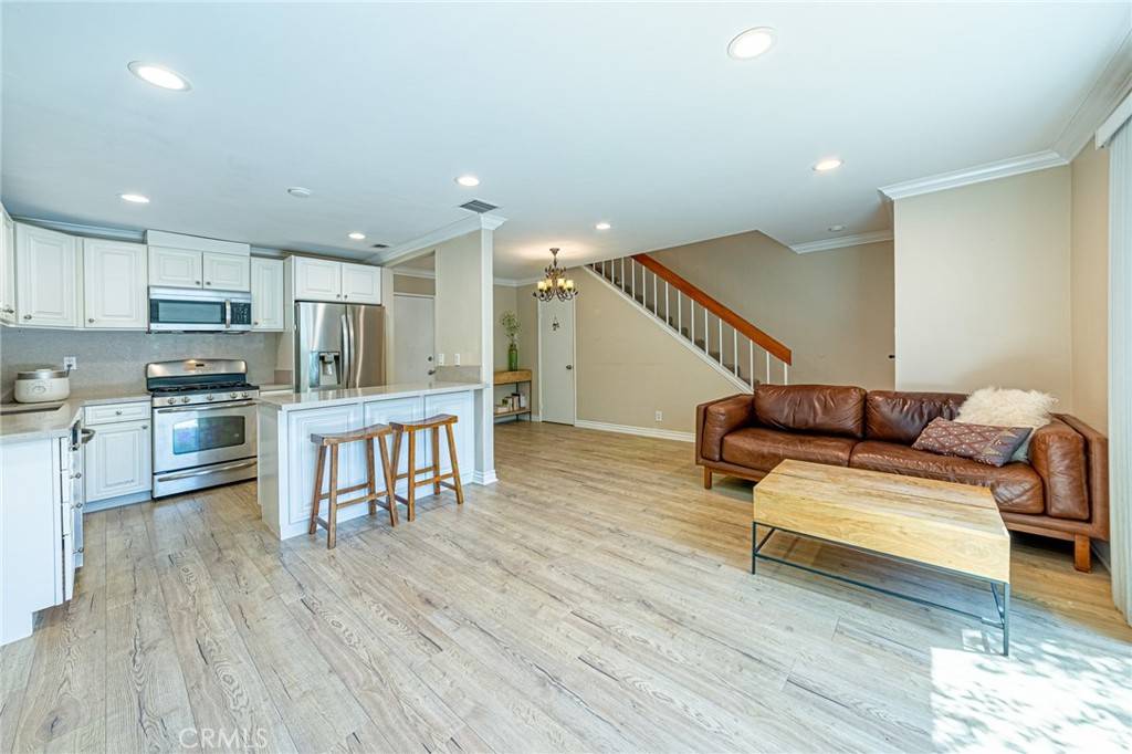 Montrose, CA 91020,2735 Piedmont AVE #3