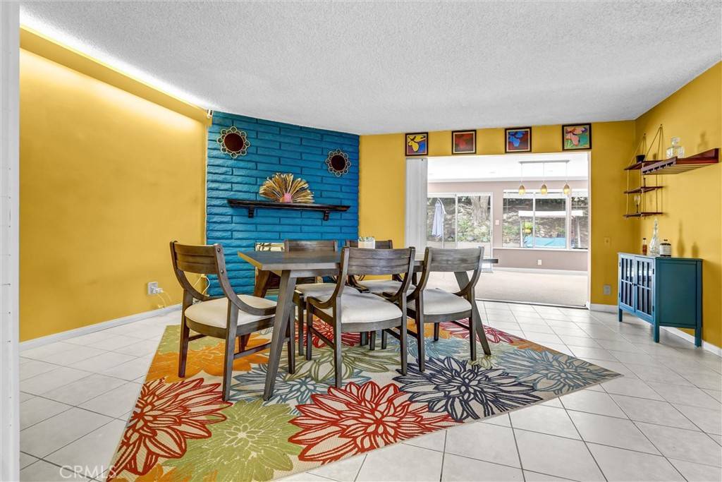 West Hills, CA 91307,7007 Pomelo DR