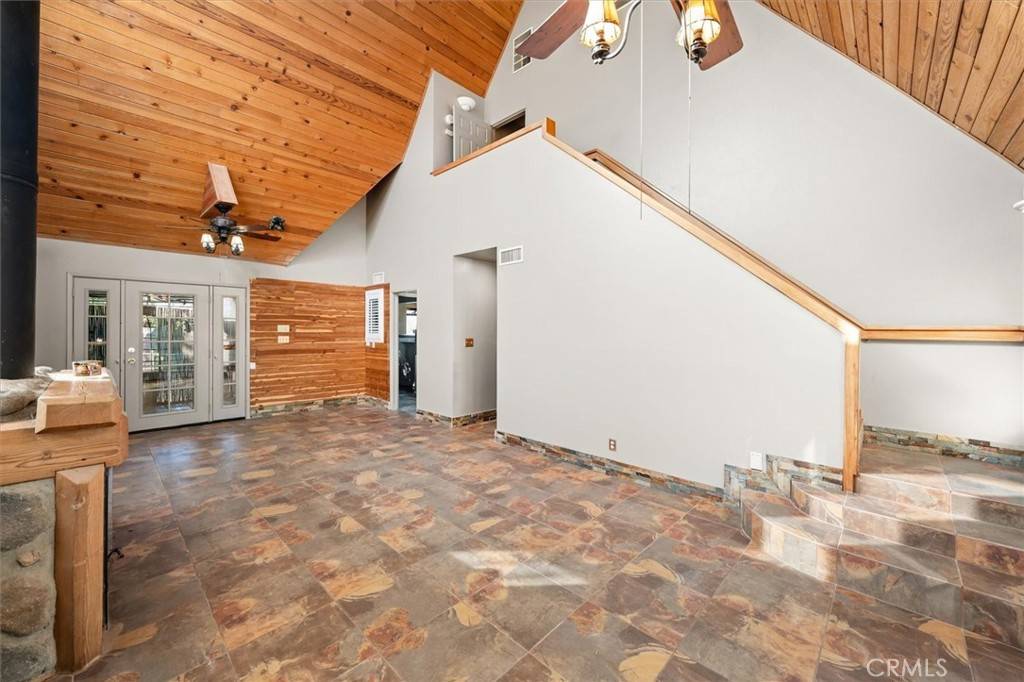 Castaic, CA 91384,30052 Hunstock ST