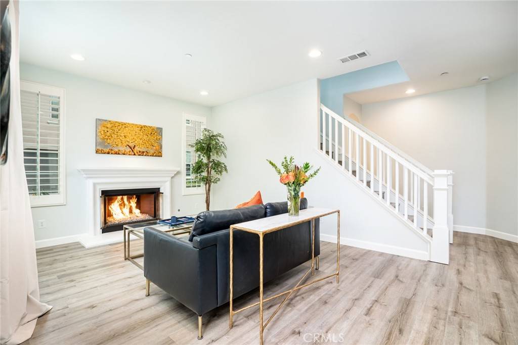 Huntington Beach, CA 92648,18793 Sinclair LN