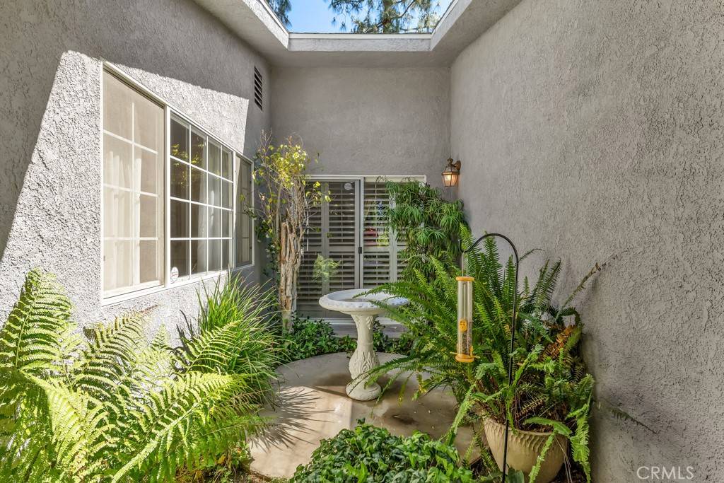 Granada Hills, CA 91344,17265 Barneston CT
