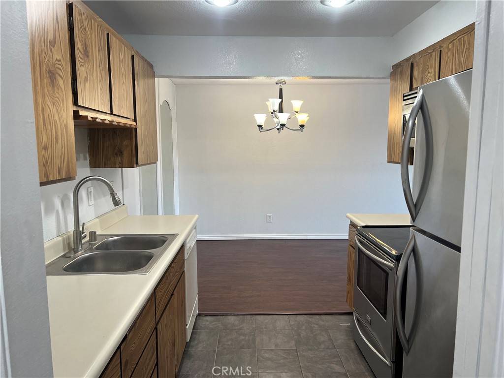 Pomona, CA 91767,3636 Sumner AVE #111