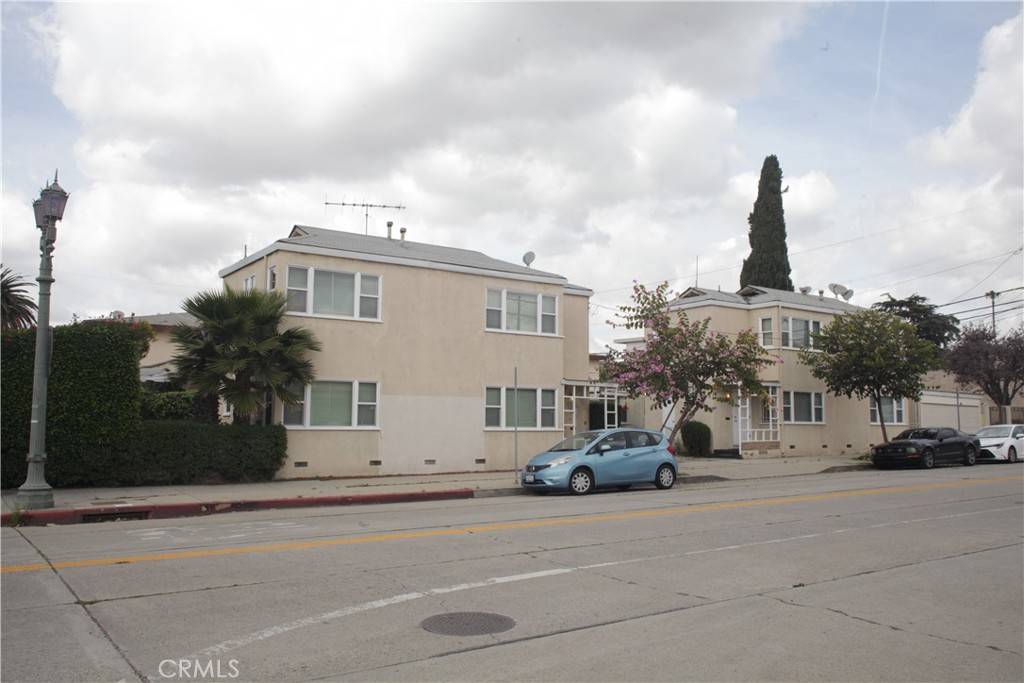 Los Angeles, CA 90038,1205 Cole AVE