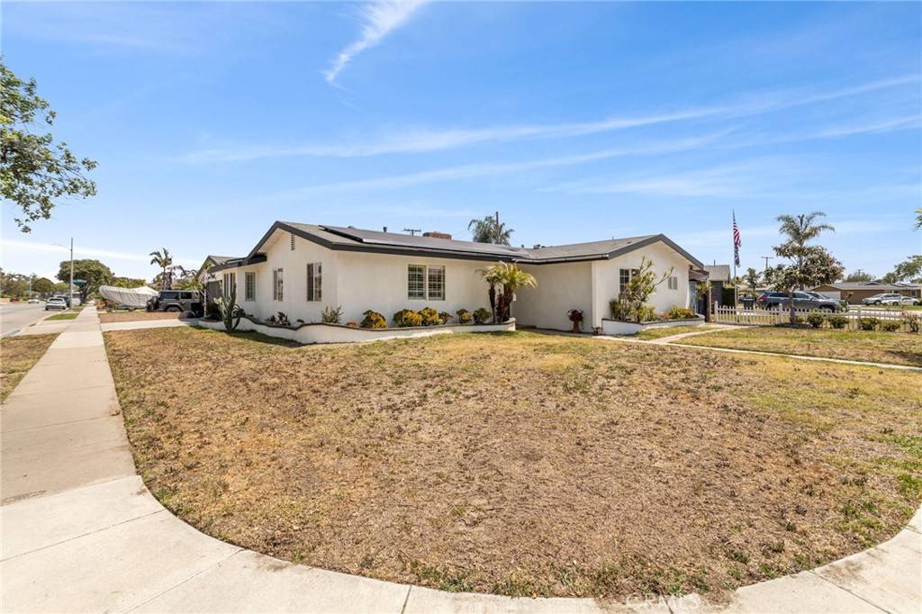8142 San Huerta CIR, Buena Park, CA 90620