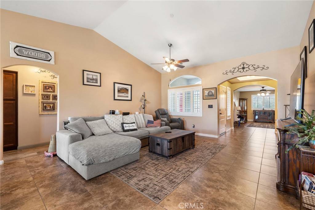 Bakersfield, CA 93311,6814 Clear Water Creek WAY