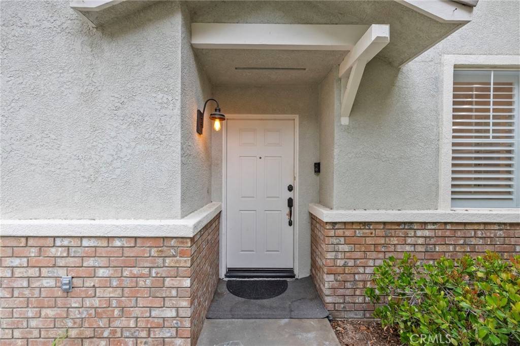 Valencia, CA 91354,28392 Mayfair DR