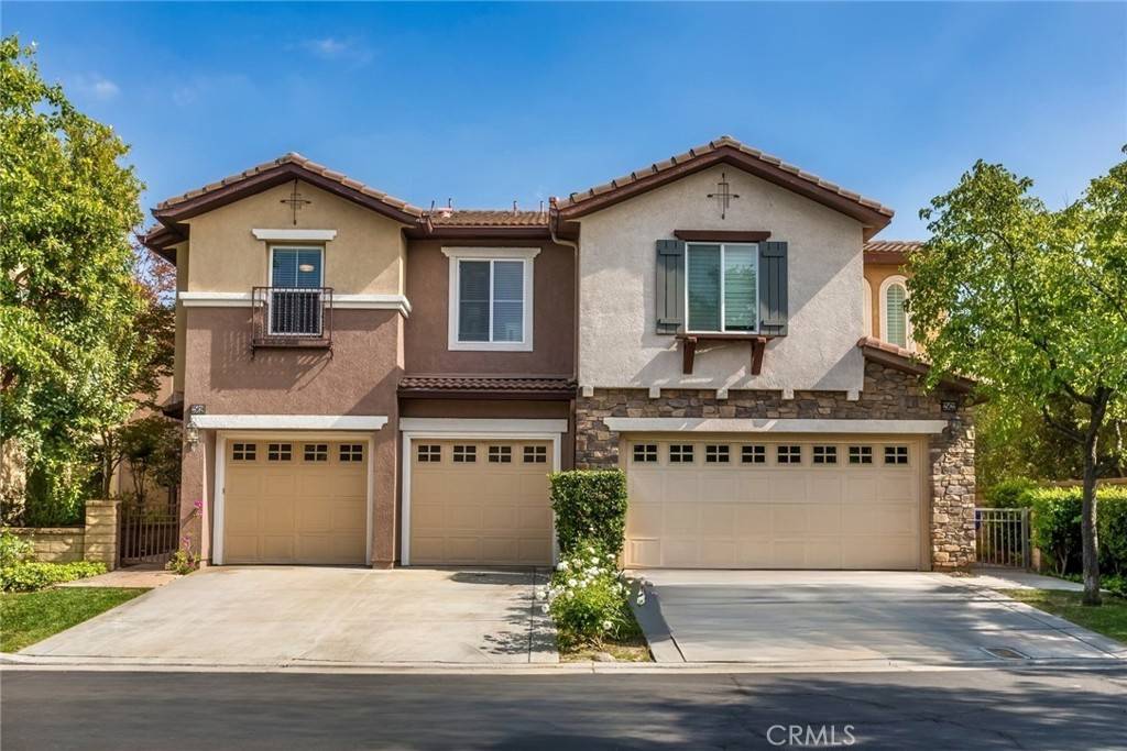 Valencia, CA 91381,25618 Via Alisa