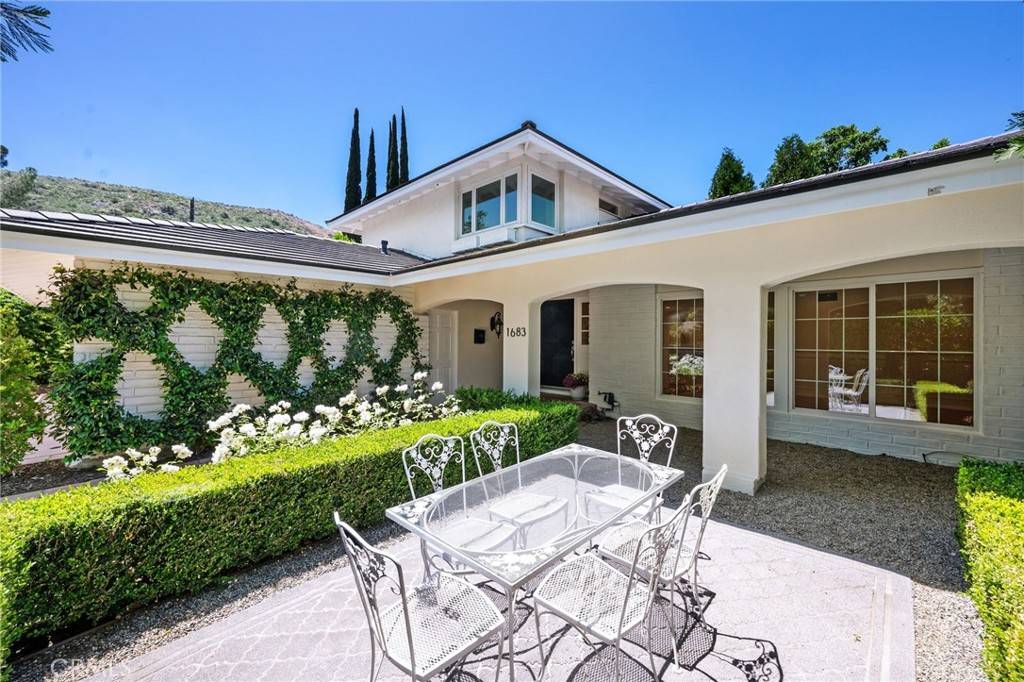 Westlake Village, CA 91361,1683 Camberwell PL