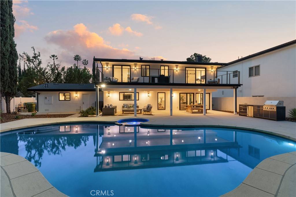 Woodland Hills, CA 91367,5630 Blanco AVE