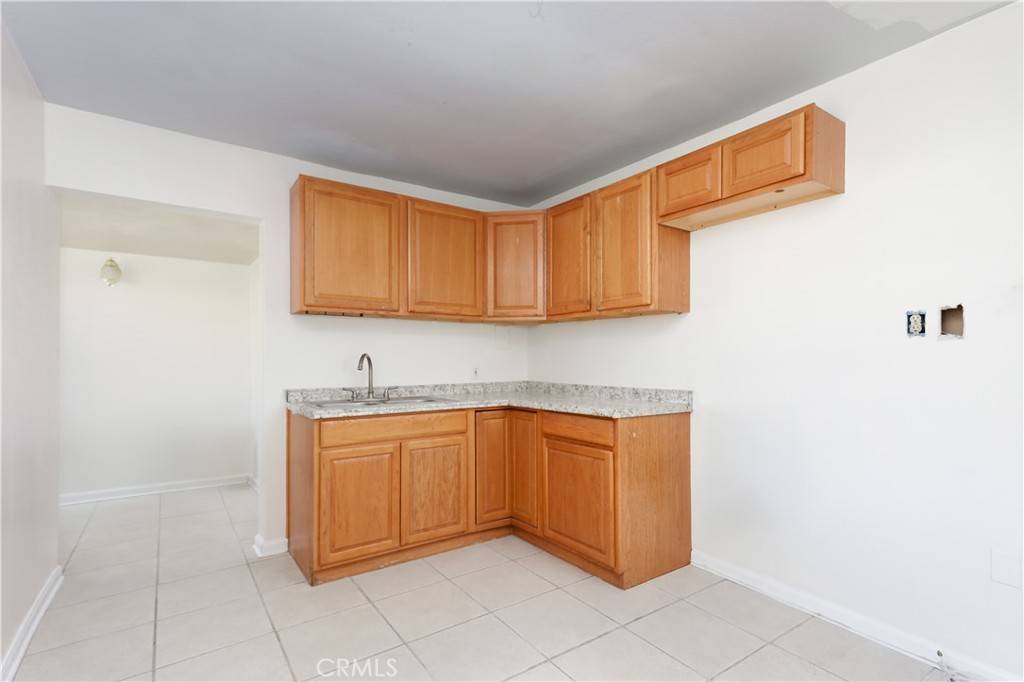 Lancaster, CA 93534,913 W Oldfield ST