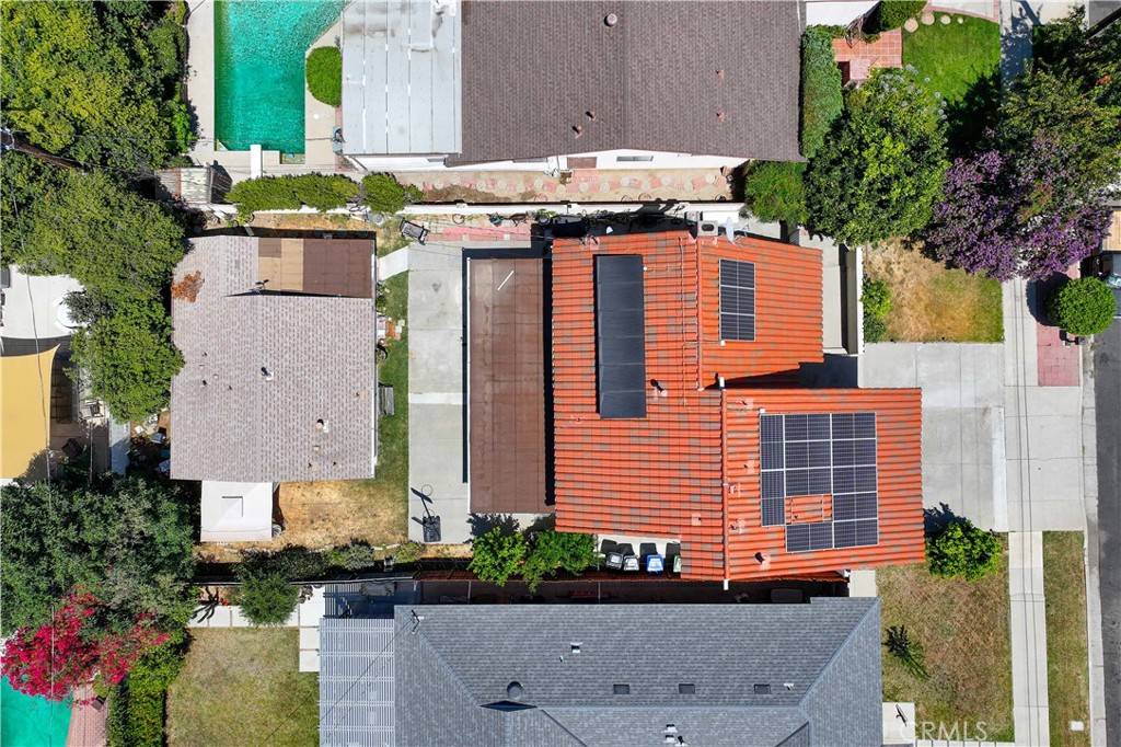 Winnetka, CA 91306,20009 Arminta ST