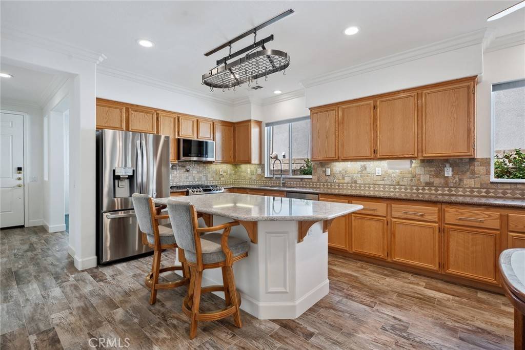 Saugus, CA 91350,19613 Edmonds PL