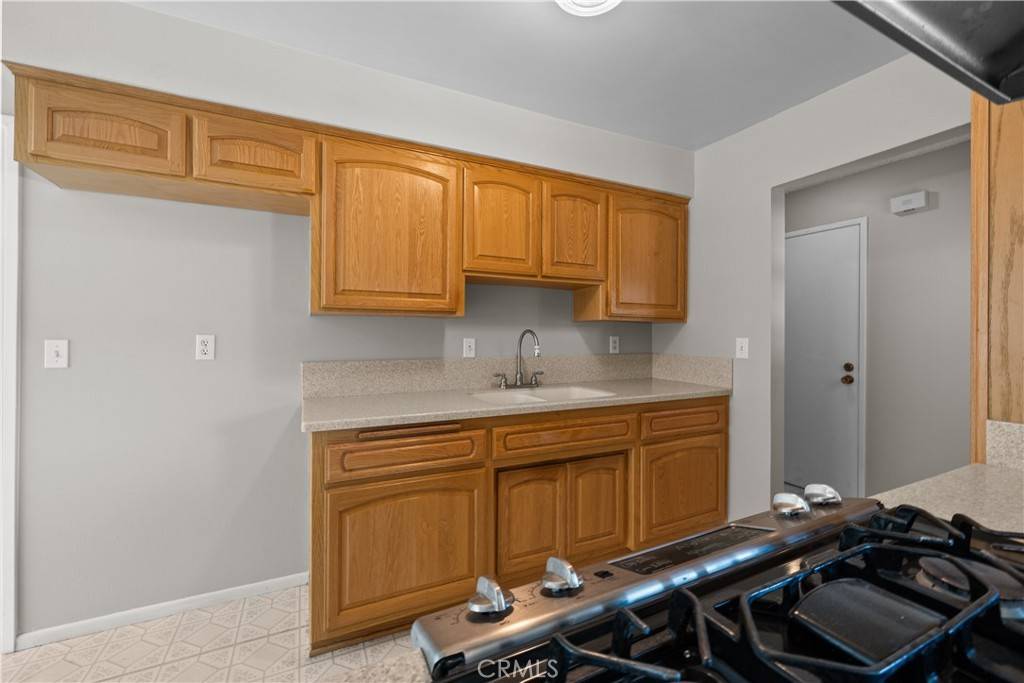 Newhall, CA 91321,26111 Abdale ST