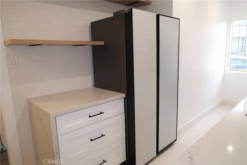 North Hollywood, CA 91601,5553 Fulcher Ave #2