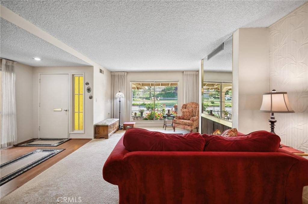 Newhall, CA 91321,19309 Flowers CT