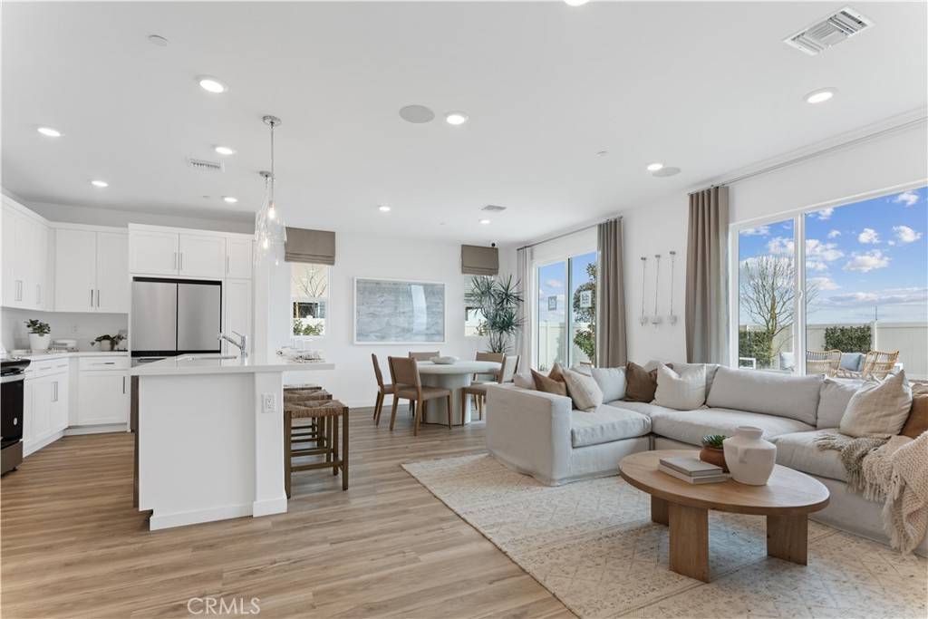 Lancaster, CA 93535,3260 Garnet LN