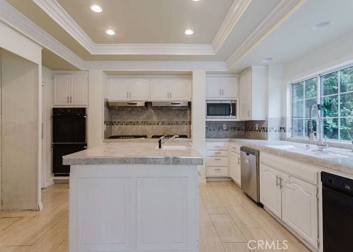 Porter Ranch, CA 91326,18853 Beechtree LN