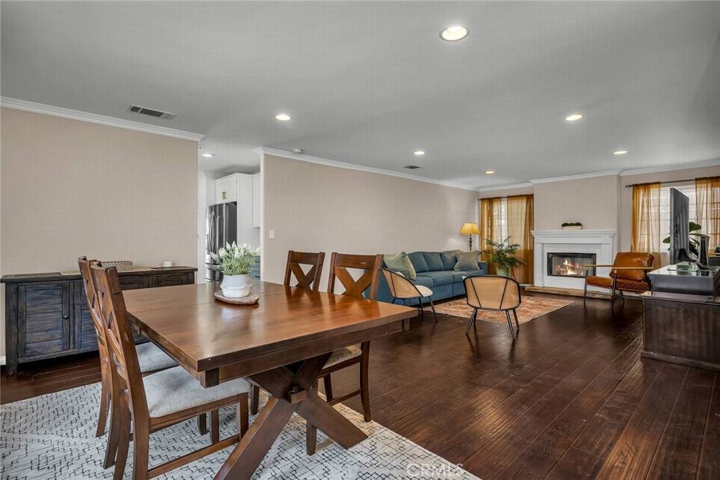 Pasadena, CA 91103,1783 Newport AVE
