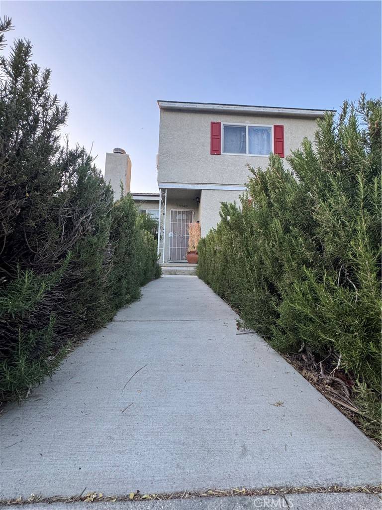 19549 Schoolcraft ST, Reseda, CA 91335