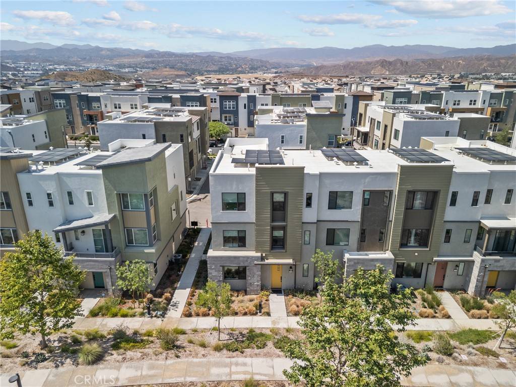 Valencia, CA 91381,27028 Tanager