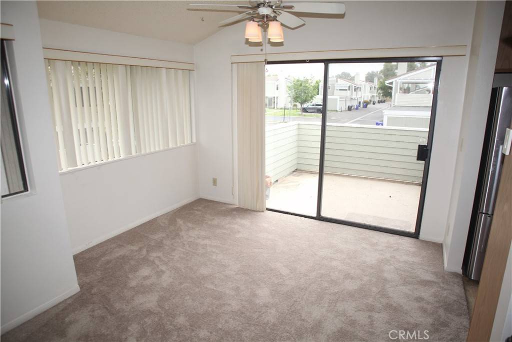 Canyon Country, CA 91351,27063 Crossglade AVE #7