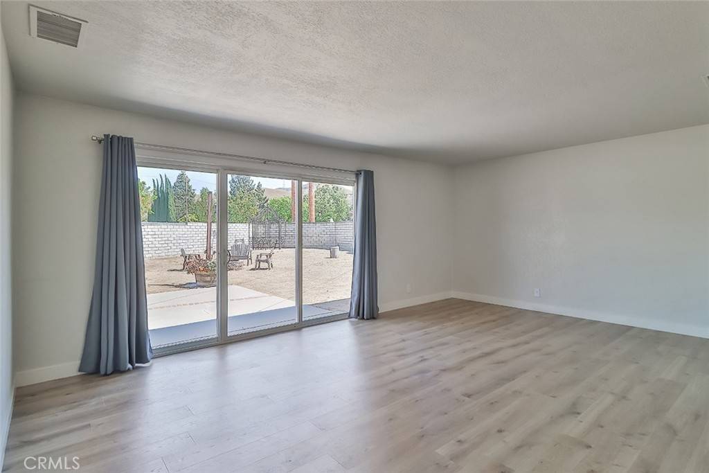 Simi Valley, CA 93063,3594 Hearst DR