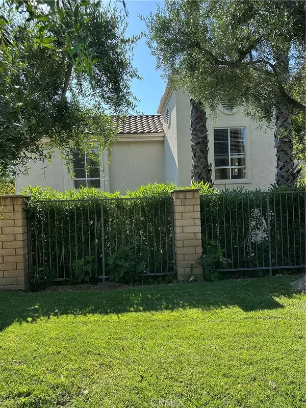 Calabasas, CA 91302,4201 Las Virgenes RD #201