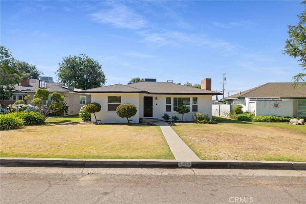 3413 La Cresta DR, Bakersfield, CA 93305