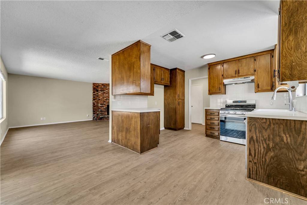 Quartz Hill, CA 93536,42209 45th St W