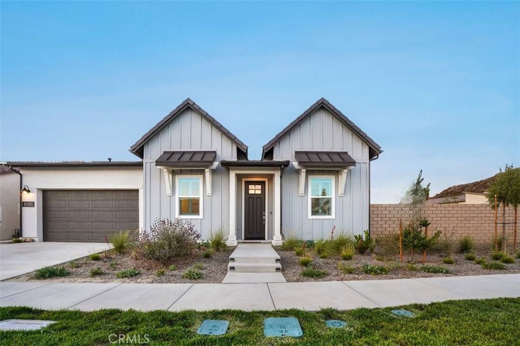 Castaic, CA 91354,24501 Via Sendero