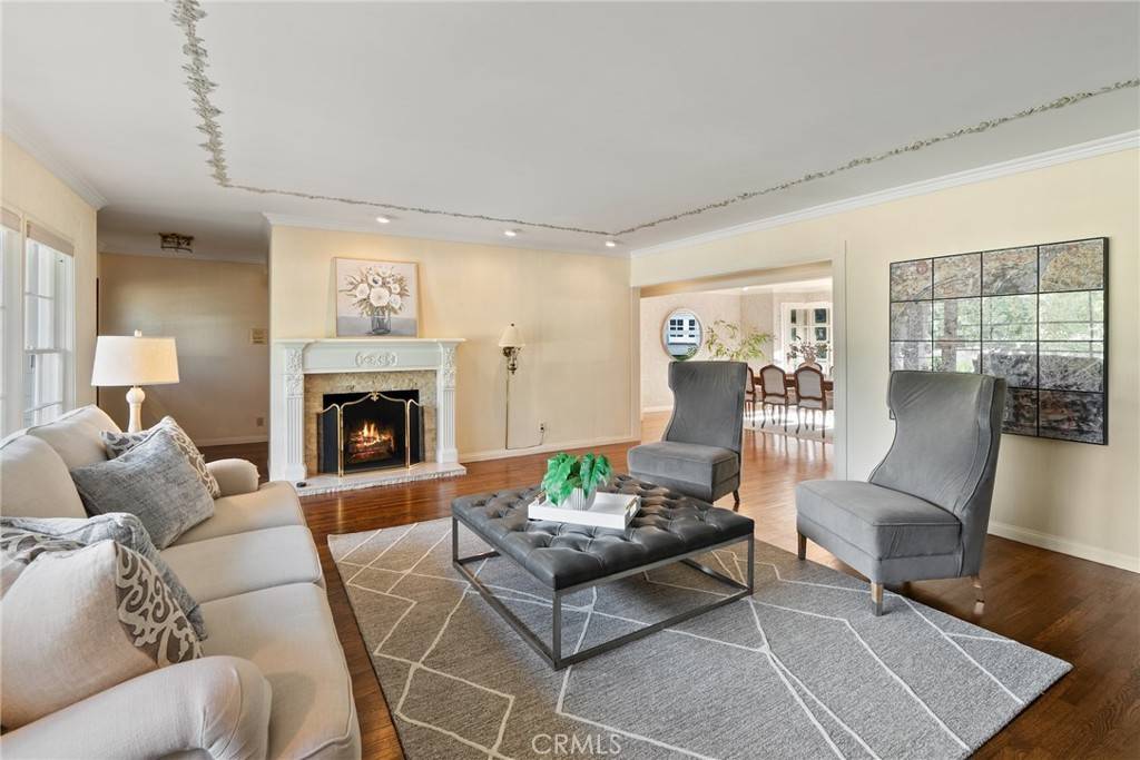Tarzana, CA 91356,5347 Shirley Ave