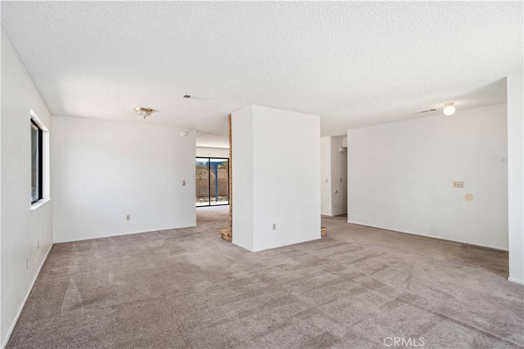 Palmdale, CA 93550,37224 Halfmoon DR