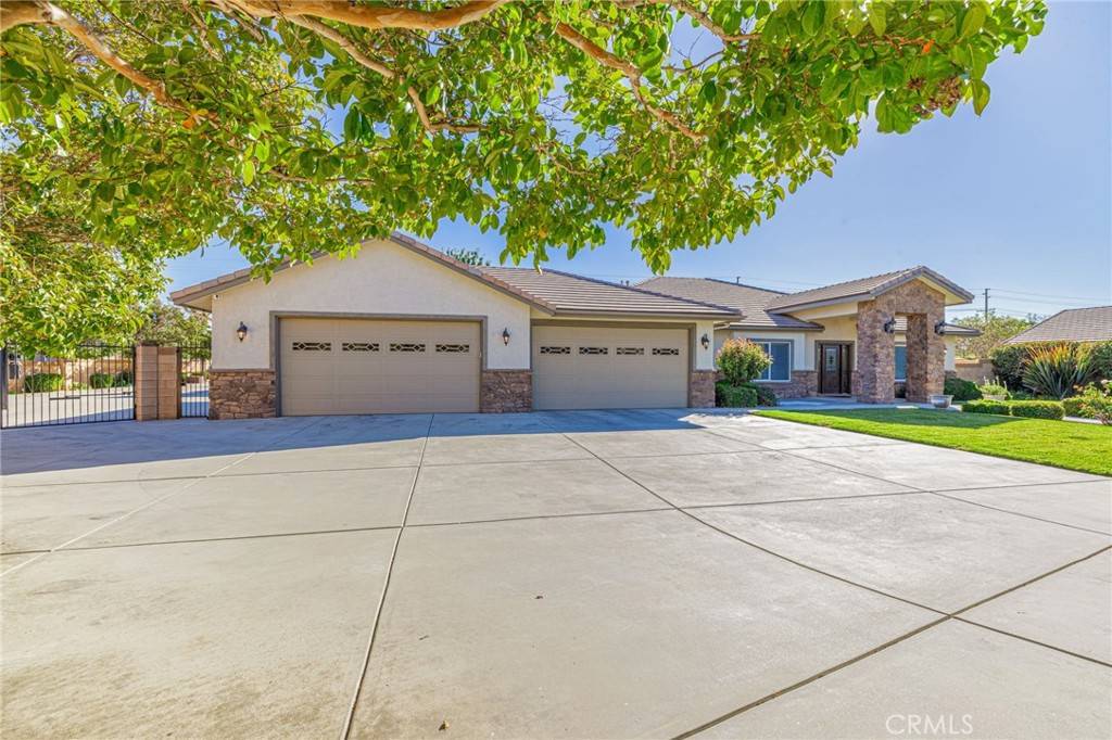 Lancaster, CA 93536,2534 Desert Rose DR