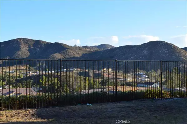 Lake Elsinore, CA 92532,34125 Dianthus LN