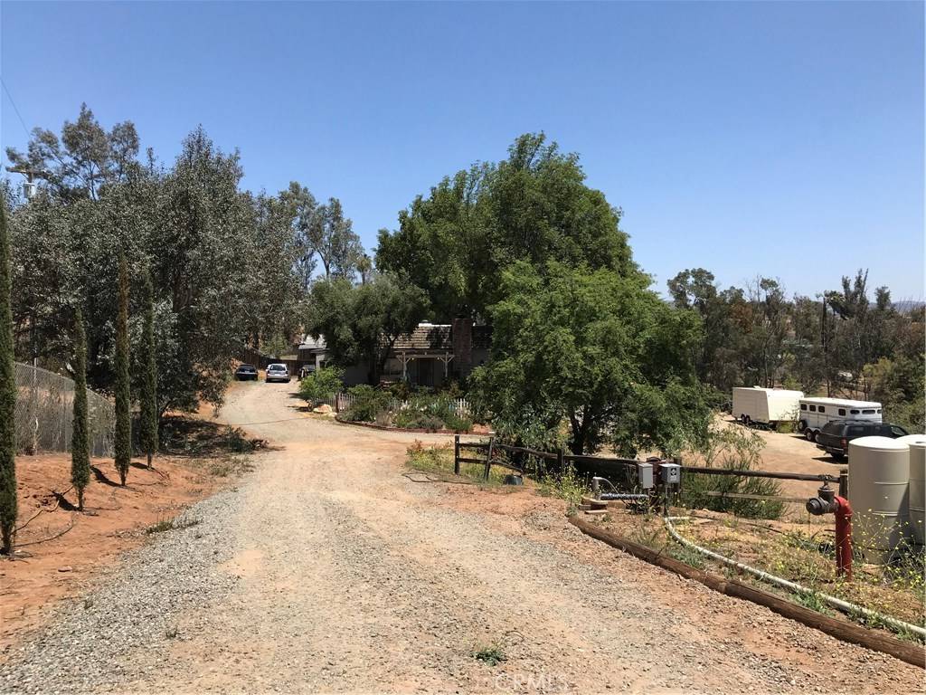 Ramona, CA 92065,1231 Poplar ST