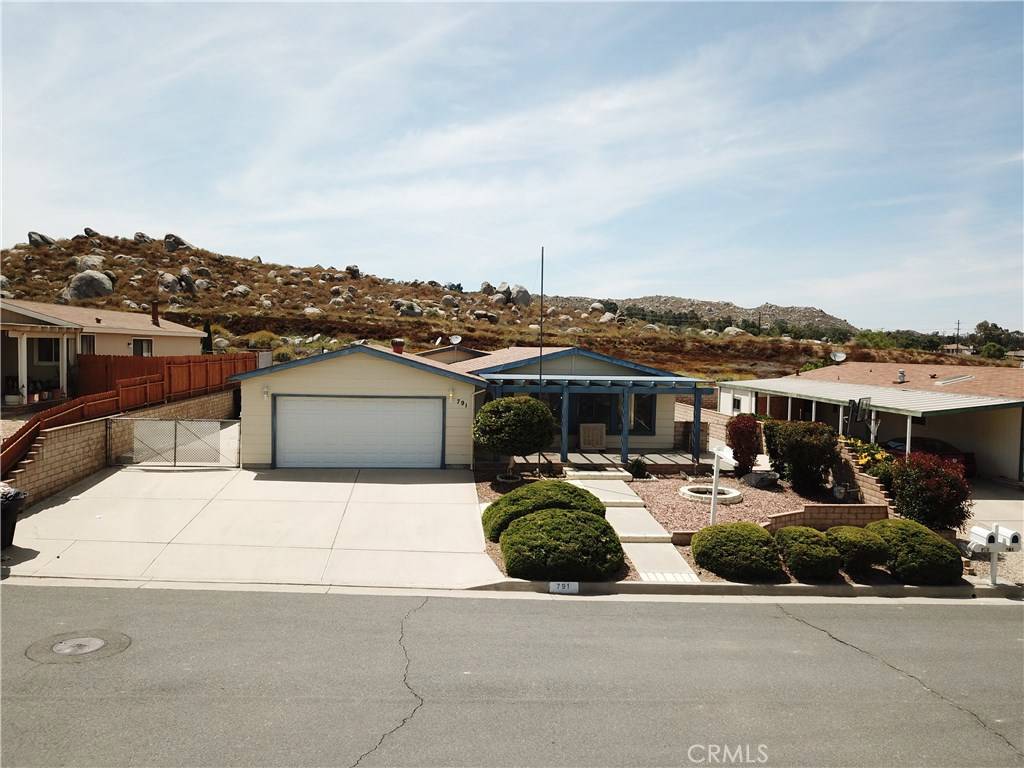 791 Roadrunner WAY, Perris, CA 92570